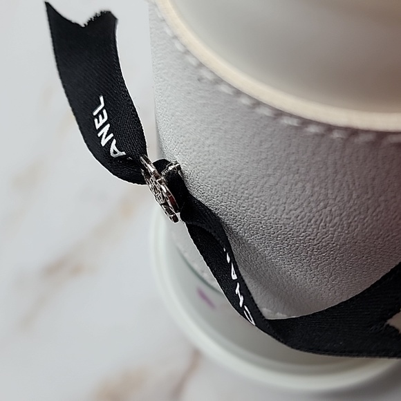 Coffee Sleeve authentic Chanel logo - Picture 4 of 6